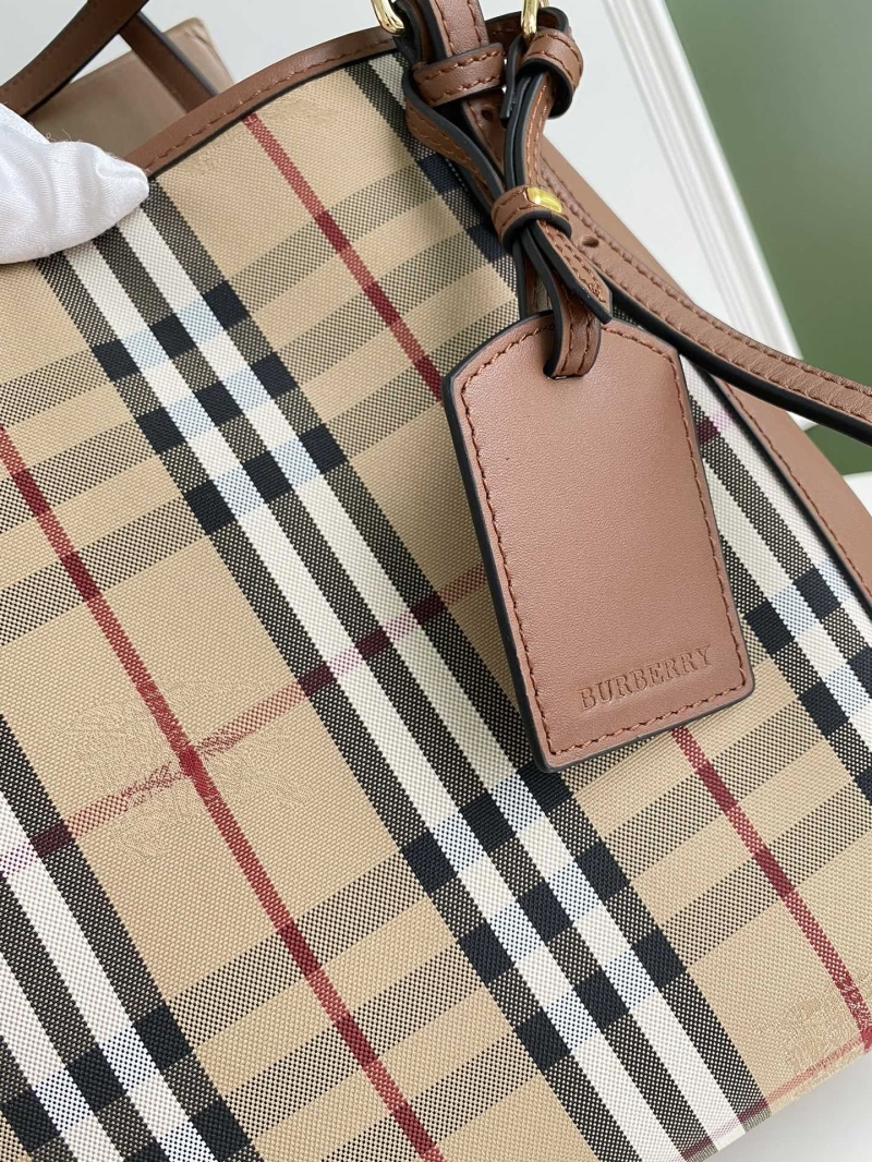 Bv*b*rry shopping bags